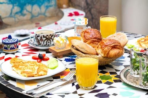 Discovering the Magic of Herbal Moroccan Drinks for Better Sleep Discovering the Magic of Herbal Moroccan Drinks for Better Sleep